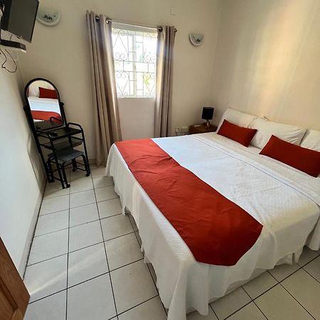 Bougainvillea Apartments St. George's Extérieur photo