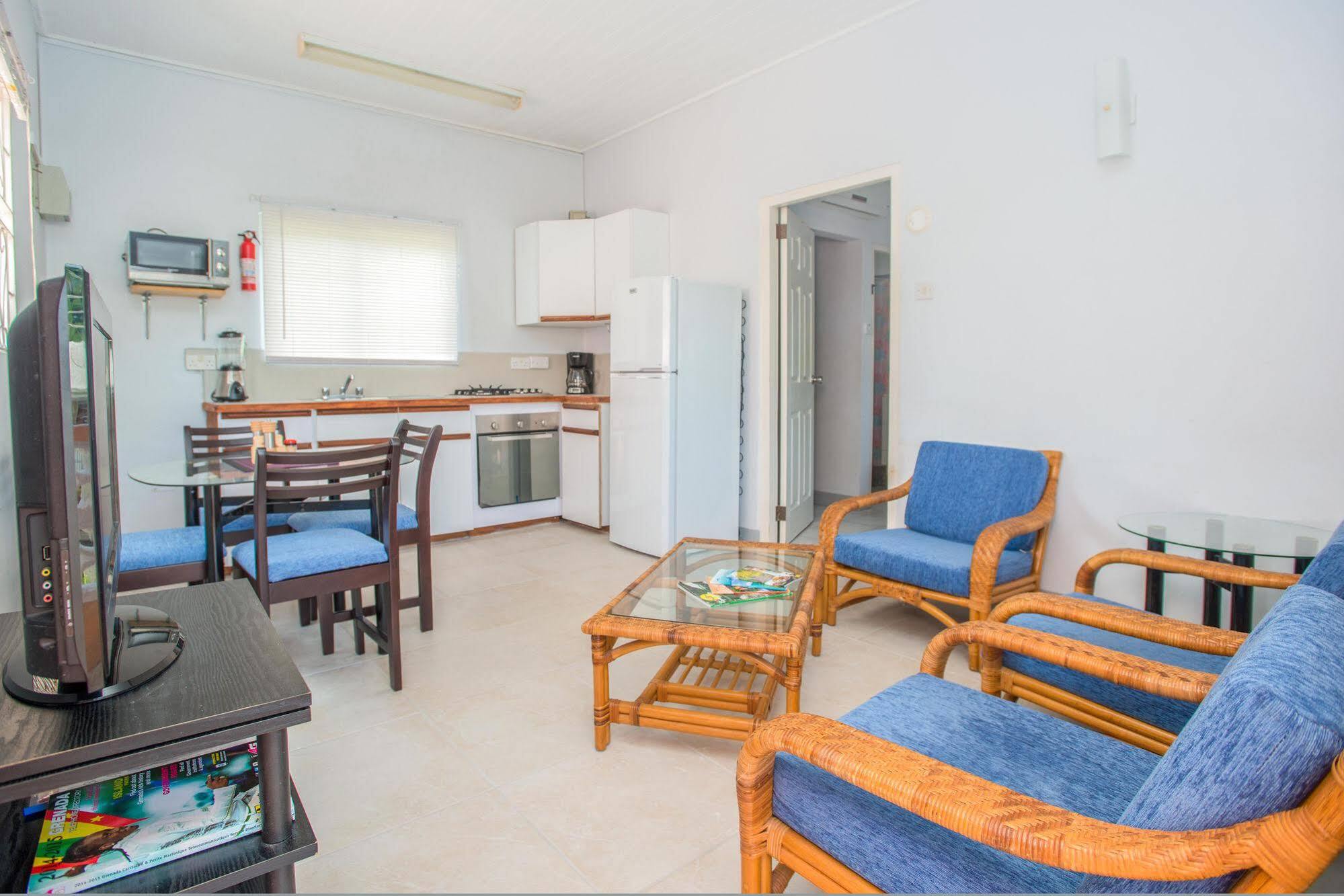 Bougainvillea Apartments St. George's Extérieur photo