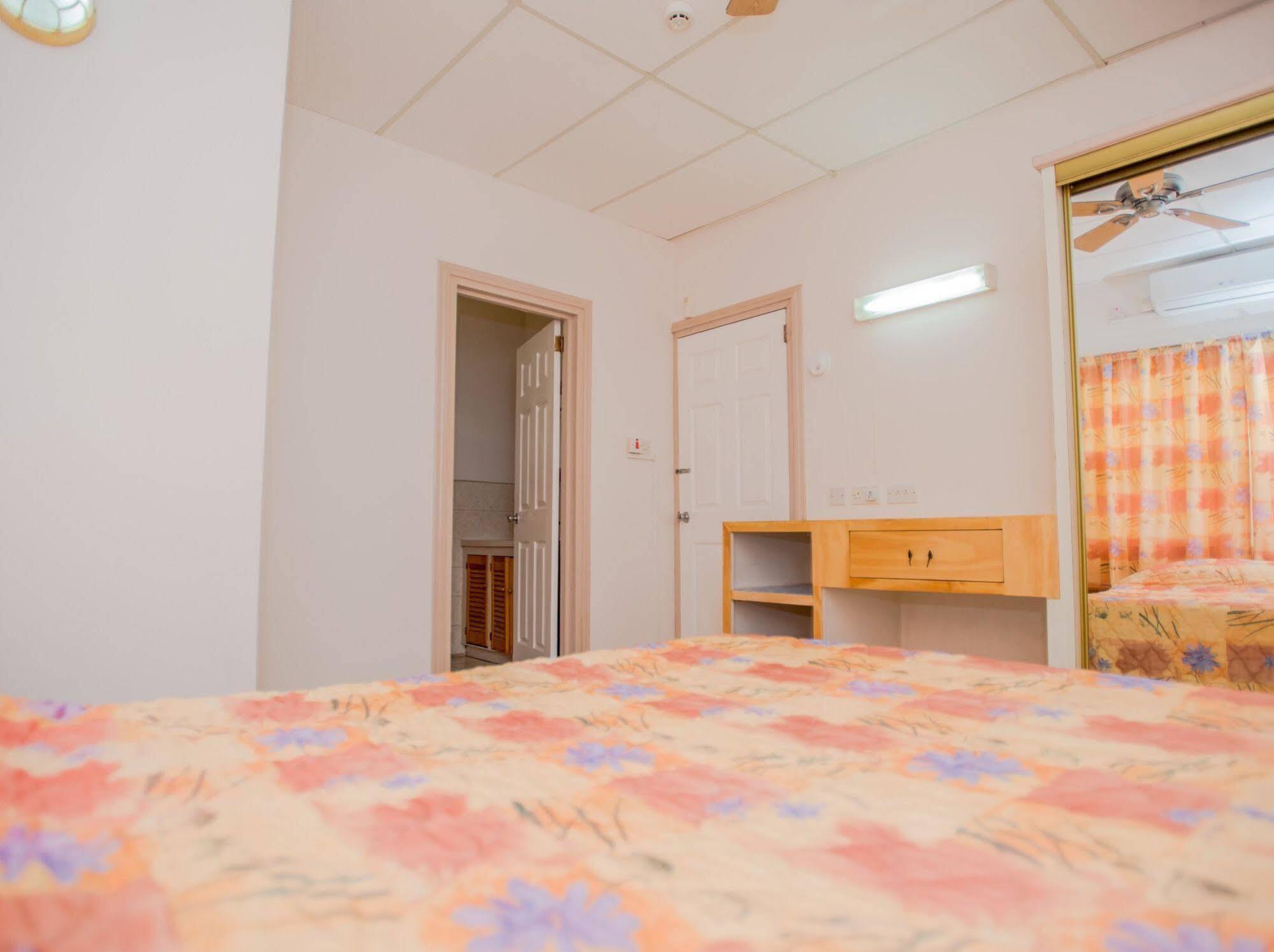Bougainvillea Apartments St. George's Extérieur photo
