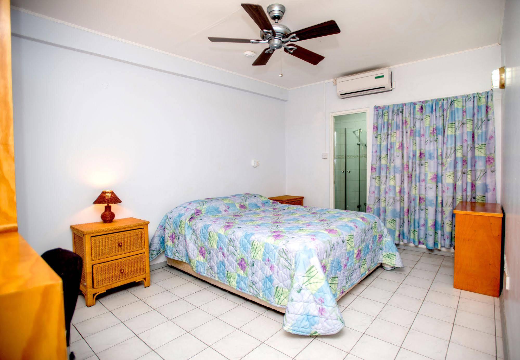 Bougainvillea Apartments St. George's Extérieur photo